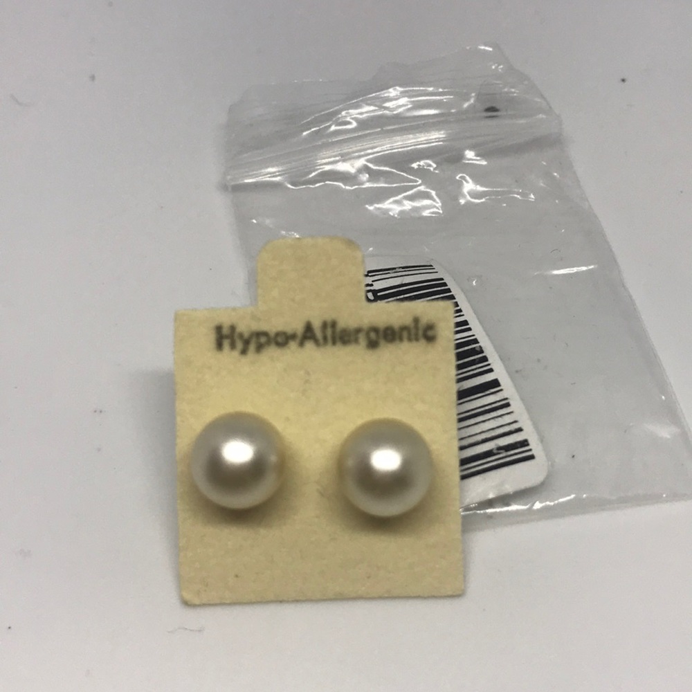 Hypo-Allergenic Pearl Fashion Earrings
